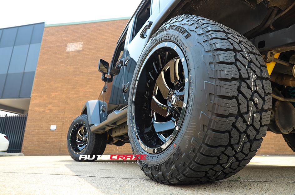 JEEP WRANGLER CLEAVER GLOSS BLACK MILLED ACCENTS